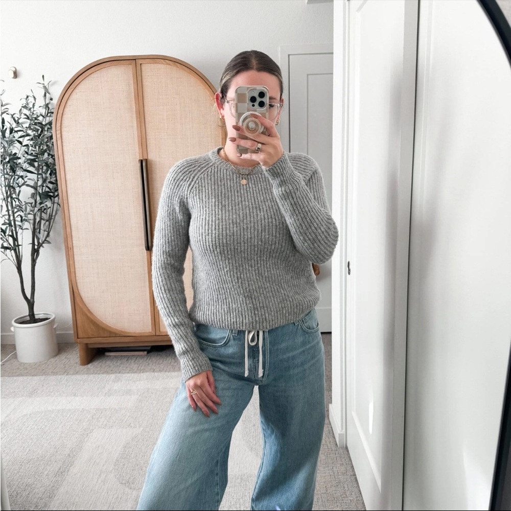 Brandy Melville Grey Wool and Cotton Blend Knit Pull Over Sweater